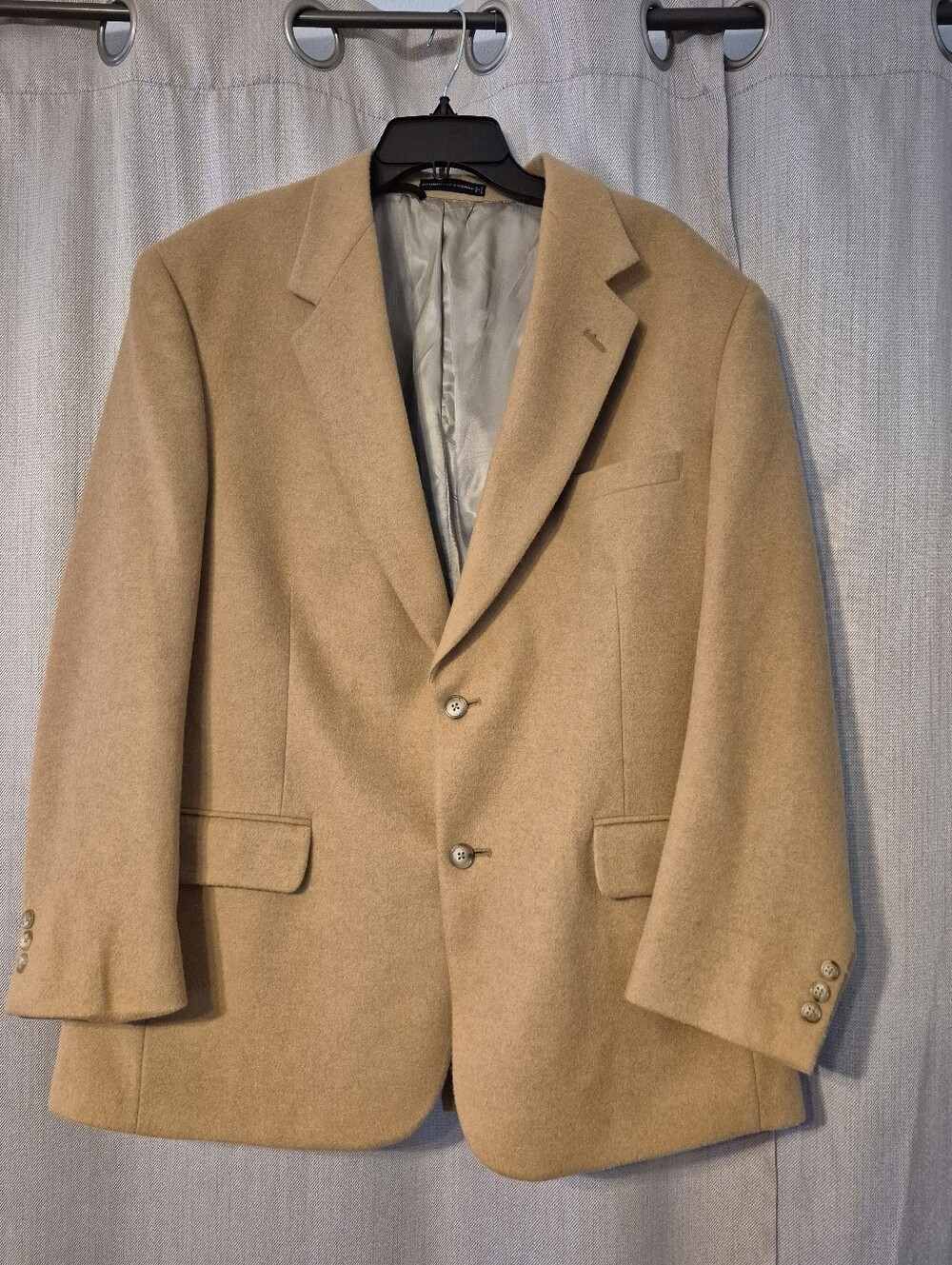 Vtg Roundtree & Yorke Blazer Mens 43R Tan 100% Camel Hair Two Button Sport Coat,